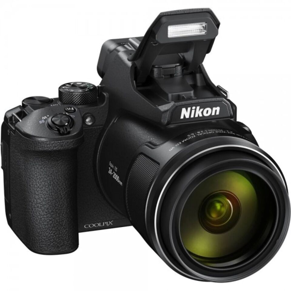 Nikon Coolpix P950 Dijital Fotoğraf Makinesi (Karfo Karacasulu Garantili)